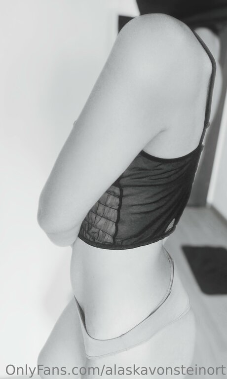 blonde famous onlyfans hot galleries