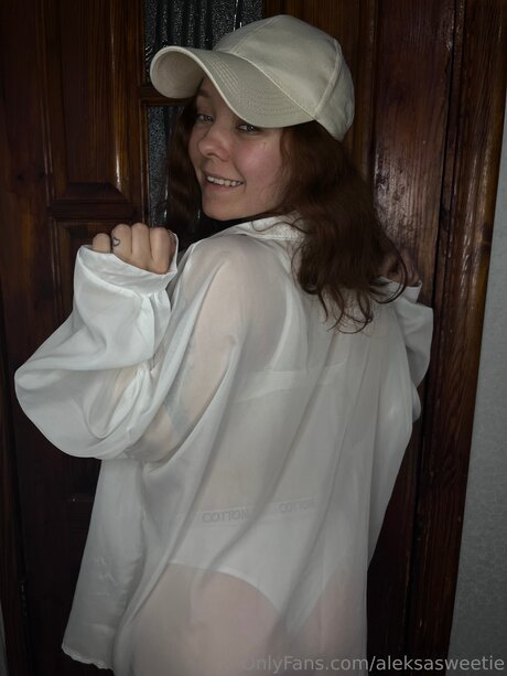 Aleksasweetie pornographic model images