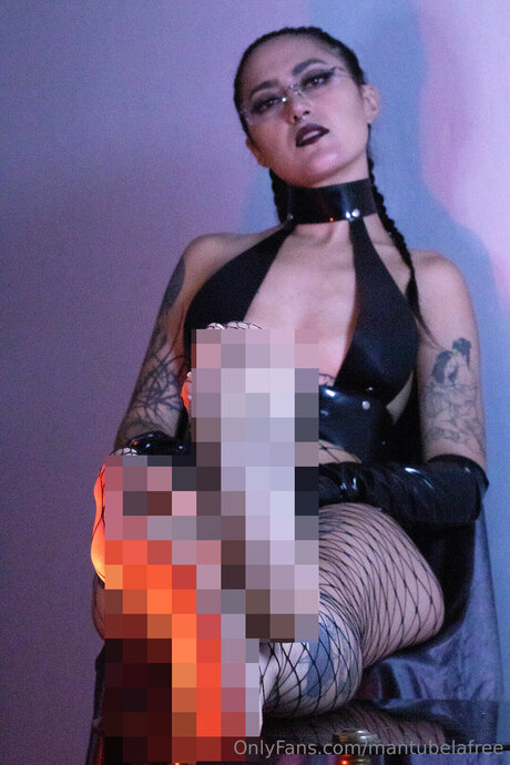 Mantubelafree sexy actress pic