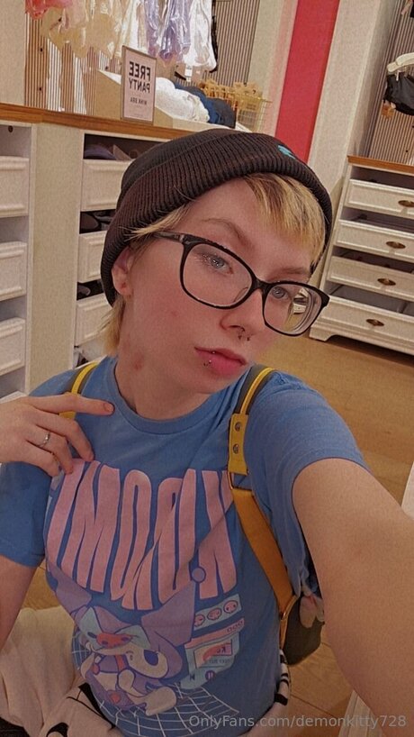 Demonkitty728 sexy star images
