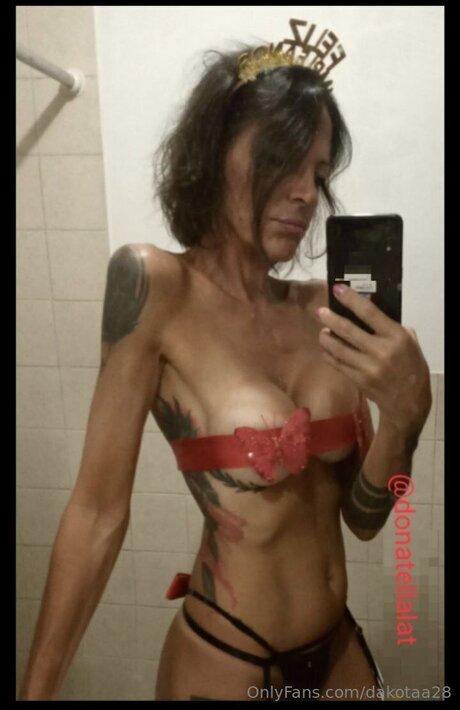 Dakotaa28 model sex img