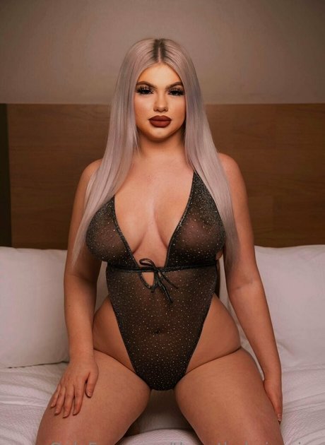 throatbabyjessica star exclusive pic