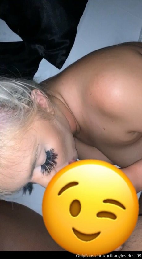 throatbabyjessica beautiful model photos