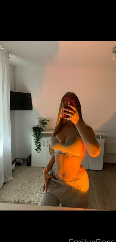 emilyxross star sex pics