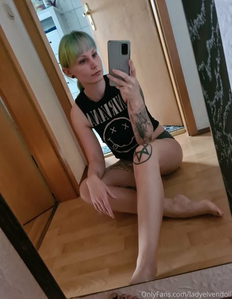 ladyelvendoll model sex archive