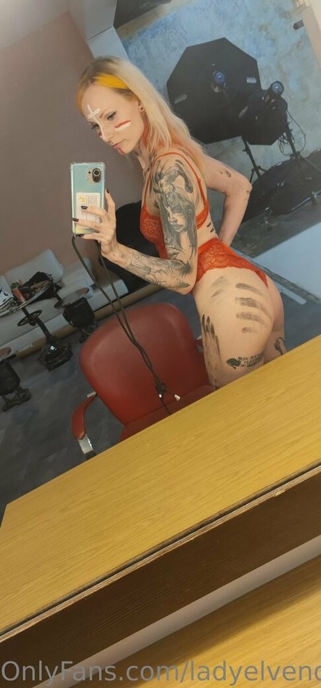 ladyelvendoll pornstar hot galleries