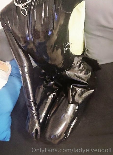 ladyelvendoll pornstar erotic galleries