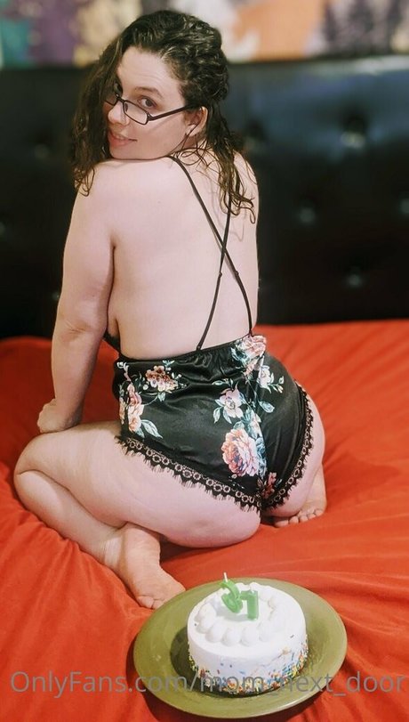 mom next door pornstar high quality picture