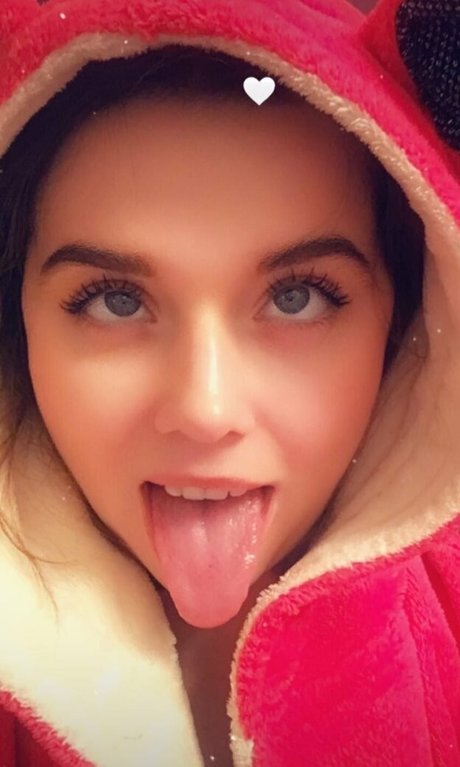 mirniy nudes model pictures