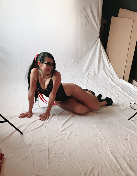 Caroangulito Cosplayer star exclusive photos