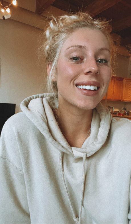 20 years old onlyfans beautiful xxx galleries