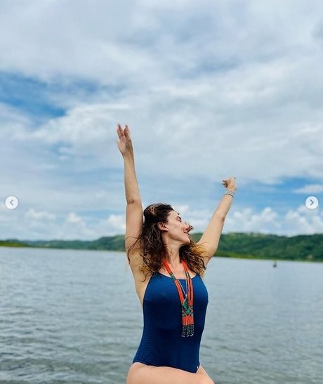 Paola Carosella star galleries