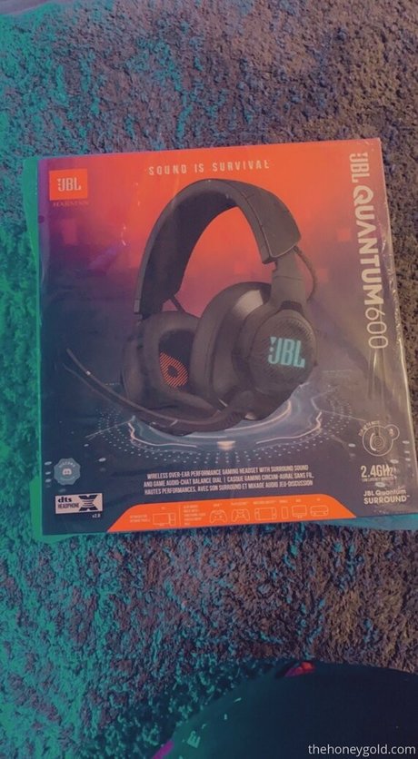 honeygold model beautiful pic