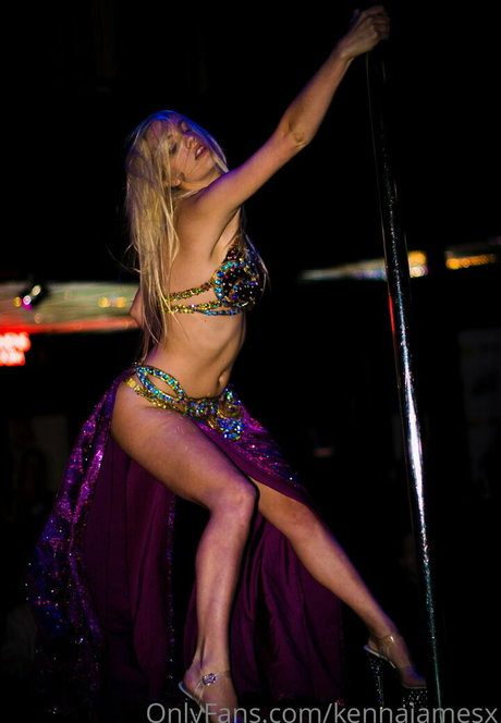 kennajamesx best model picture