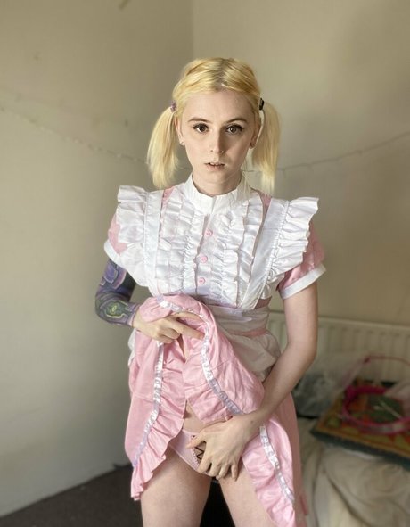 beauty teen onlyfans art naked archive