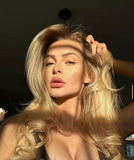 Amandaamariee pornographic star photo