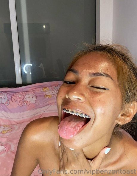 shaved onlyfans adult pictures