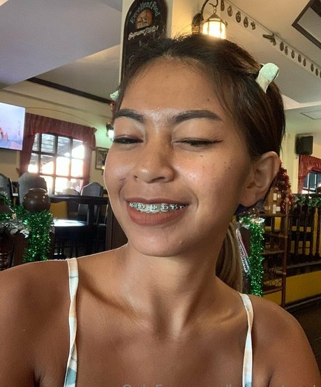 busty mom onlyfans sex images