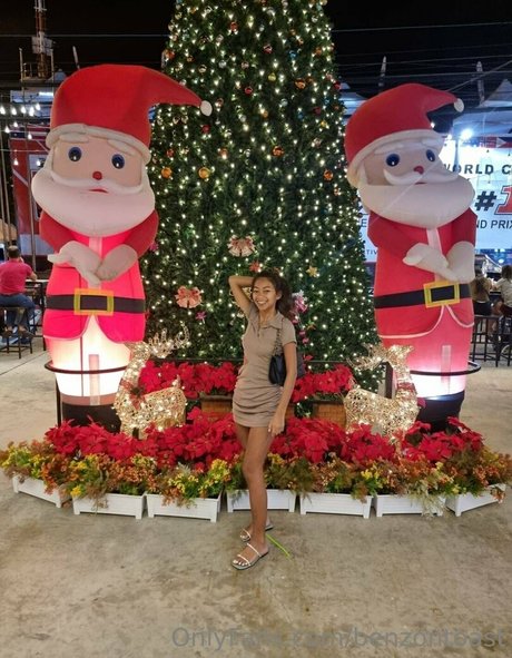 popular trans onlyfans hot nude photo