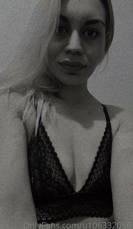 kiwigiiiirl Profile Pic