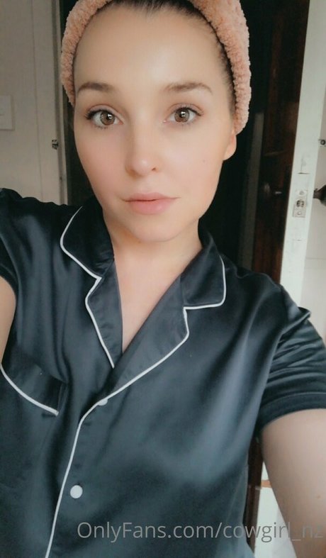 busty mom onlyfans nice image