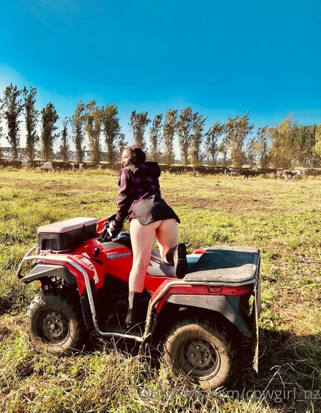 curvy solo onlyfans sexy nude pic