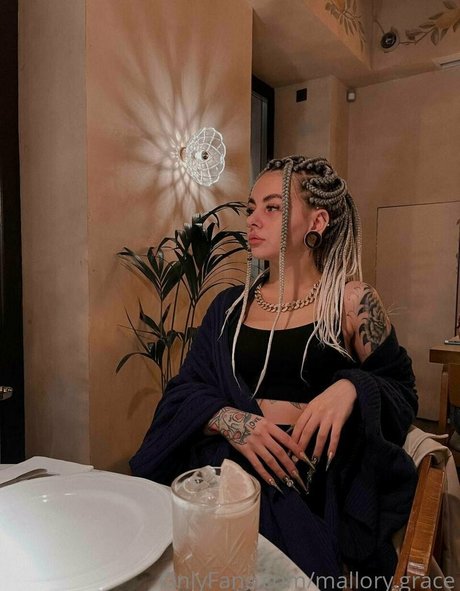 mallory grace model perfect galleries