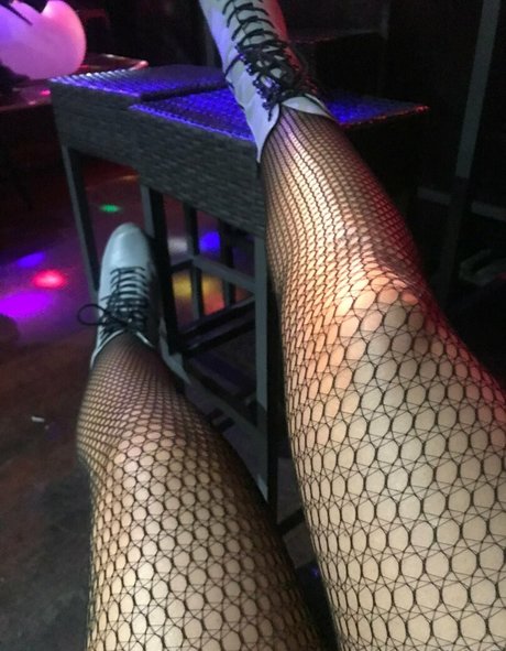 asian brunette onlyfans sexy picture