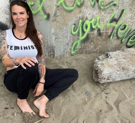 Amy Dumas xxx pornstar photo