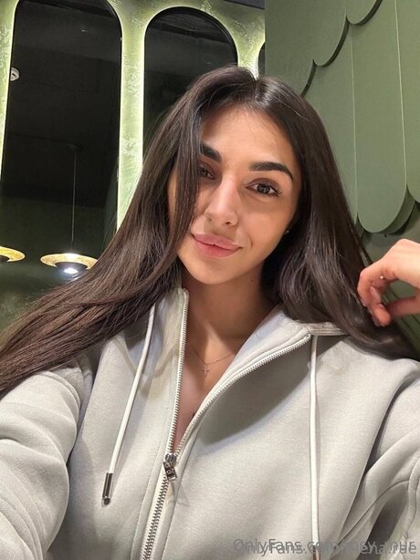 Helen Rey exclusive model pic