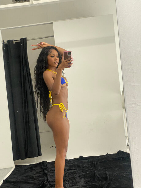 Pinkkittymocha pretty model archive