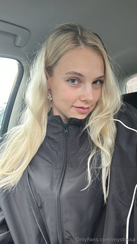 Mystessa model exclusive pic