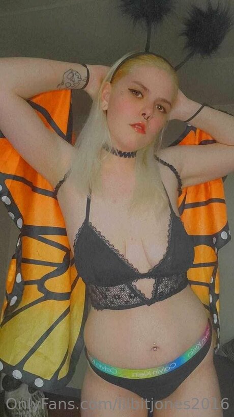 nerdy teen onlyfans free naked image