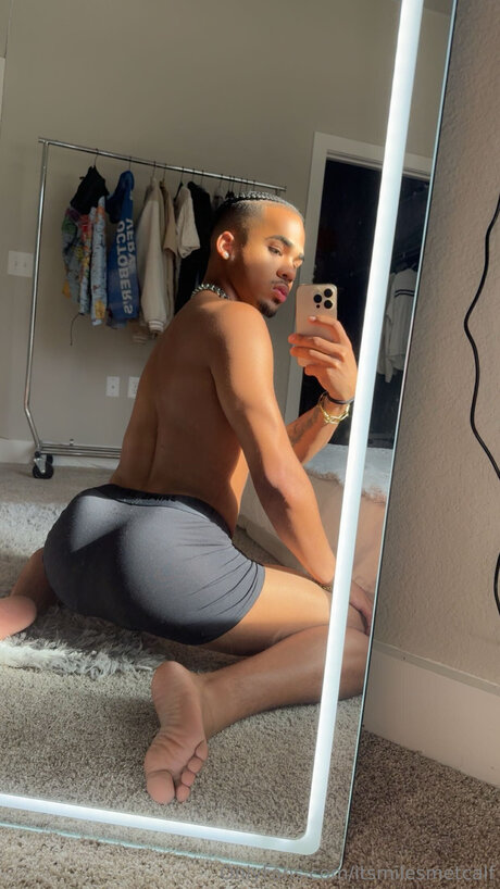 Itsmilesmetcalf star beautiful pic