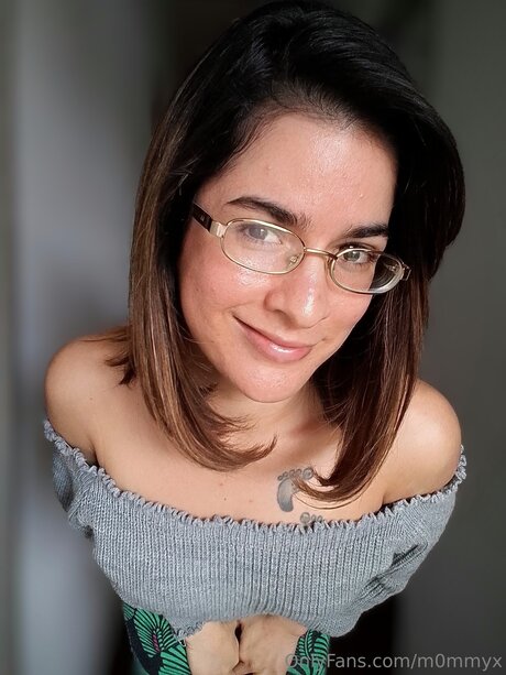 M0mmyx sex pornstar img