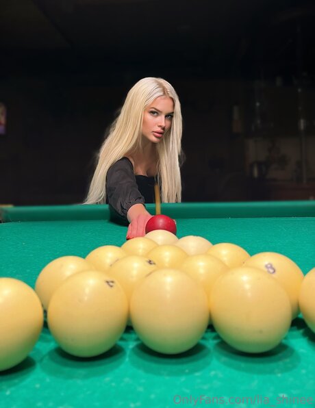 Shine Lia star nice images