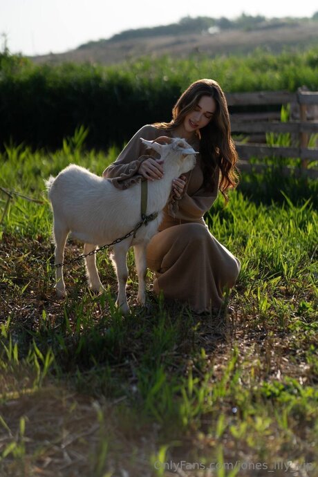 Lilia Ss star high quality photos