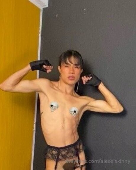 busty mom onlyfans adult pic