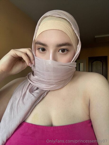 Princessemily07 art model image