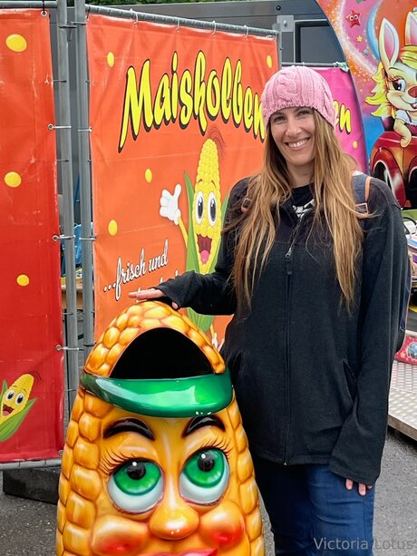 Victorialotusfree art actress archive