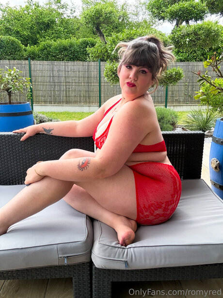 popular trans onlyfans beautiful photo