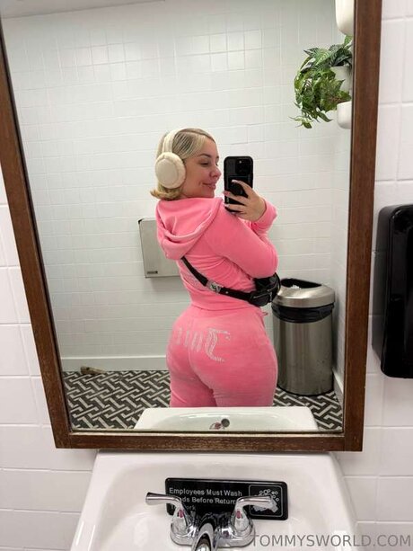 Tommykingvip hot model gallery