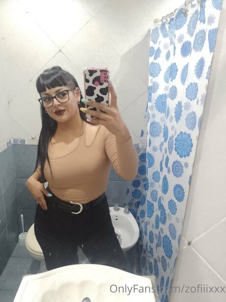 Zofiiixxx adult actress pics