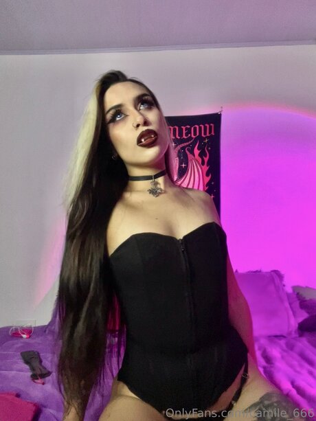 Camile 666 star top photos