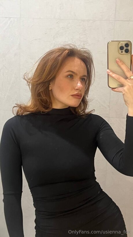 Usienna Fox star top picture