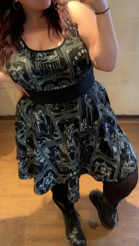 gym shower onlyfans top pic