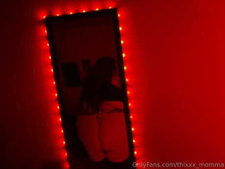 Thixxx Momma hd star archive