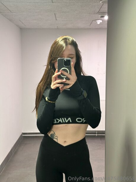 Lolla Sin sex star pic