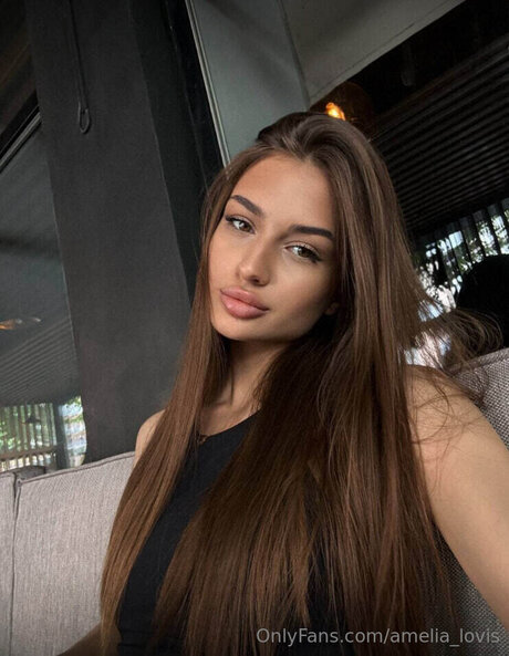 Amelia Lovis high quality actress image