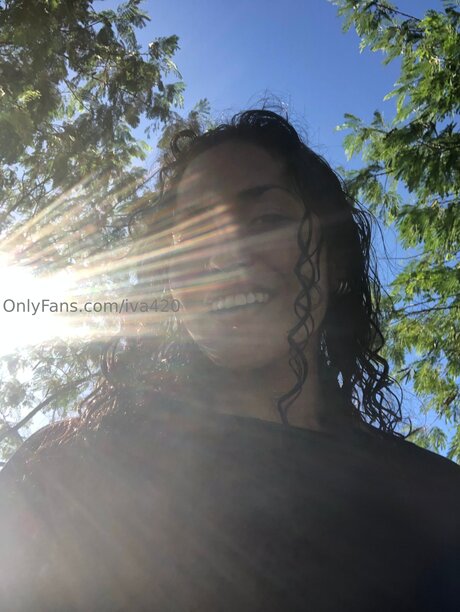 Iva420 nude actress gallery